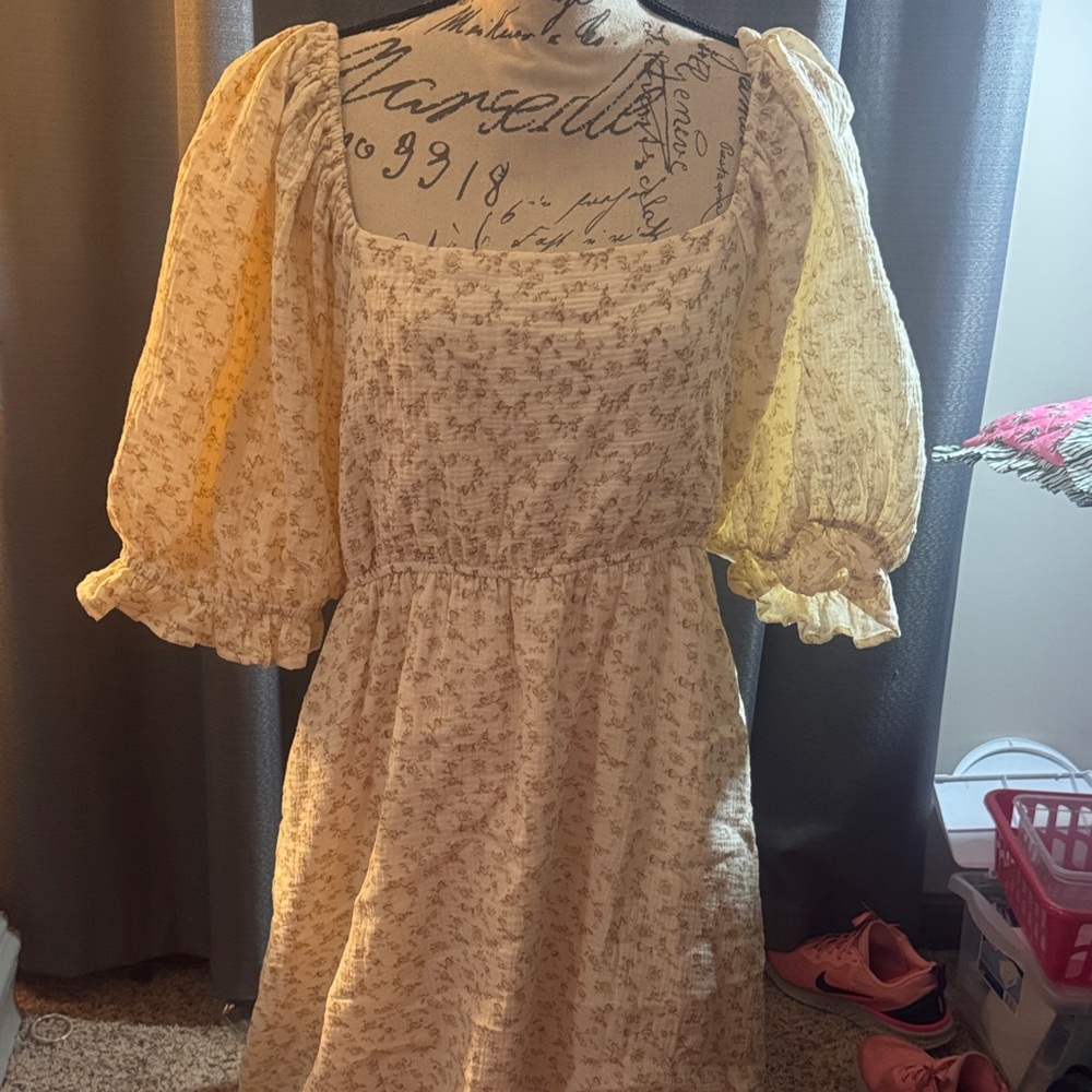 Floral Puff Sleeve Dress